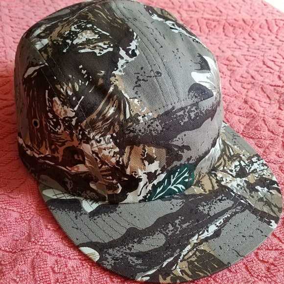 Accessories - Green/Brown Camo Hat